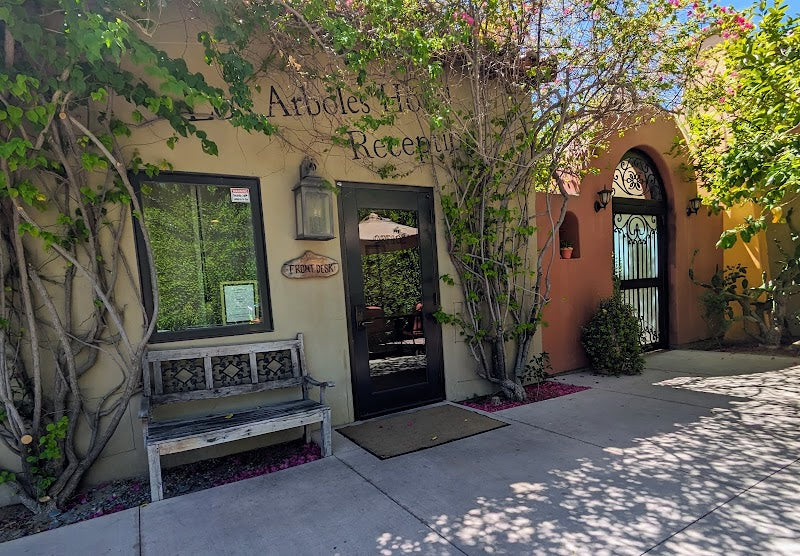 Photo of Los Arboles Hotel