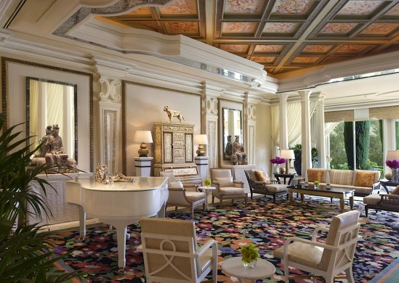 Photo of Tower Suites Bar