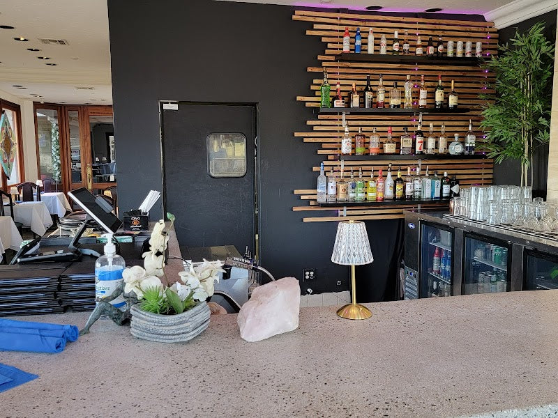 Photo of Oscar's Downtown Palm Springs